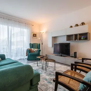 Caravelas 2-bedroom With Pool - 50m From The Armacao de Pera